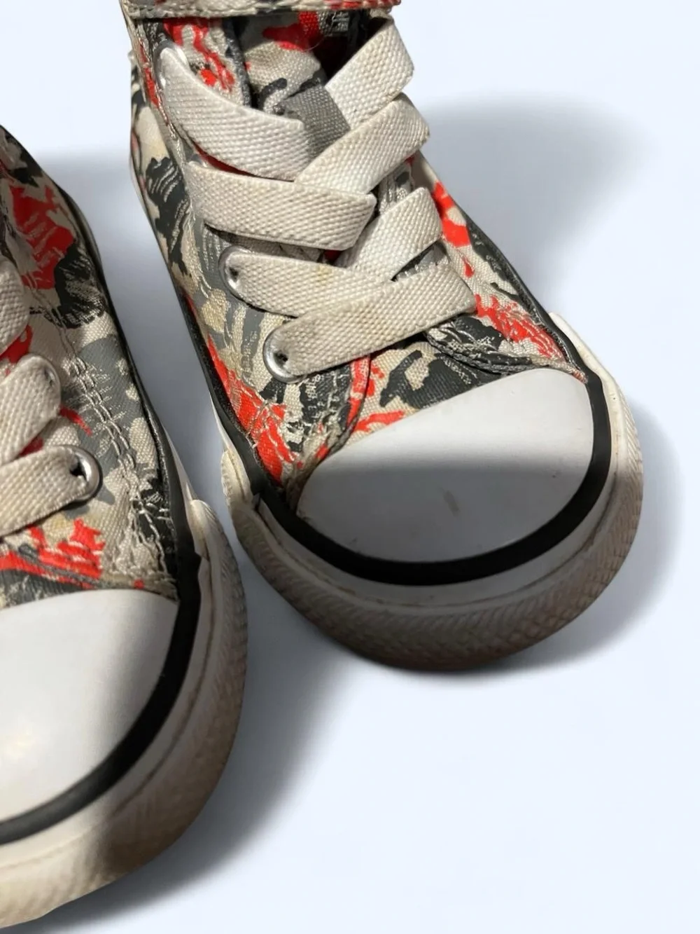 Converse Kids' High-Top Sneakers in Gray & Red Dino Camo